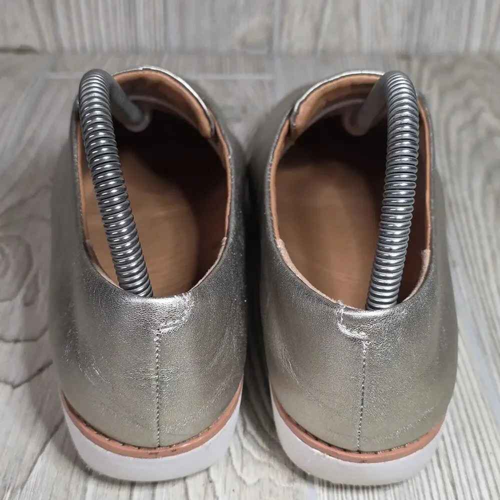 FitFlop Laceless Derby Silver Metallic Slip-On Shoes Womens Size 8.5